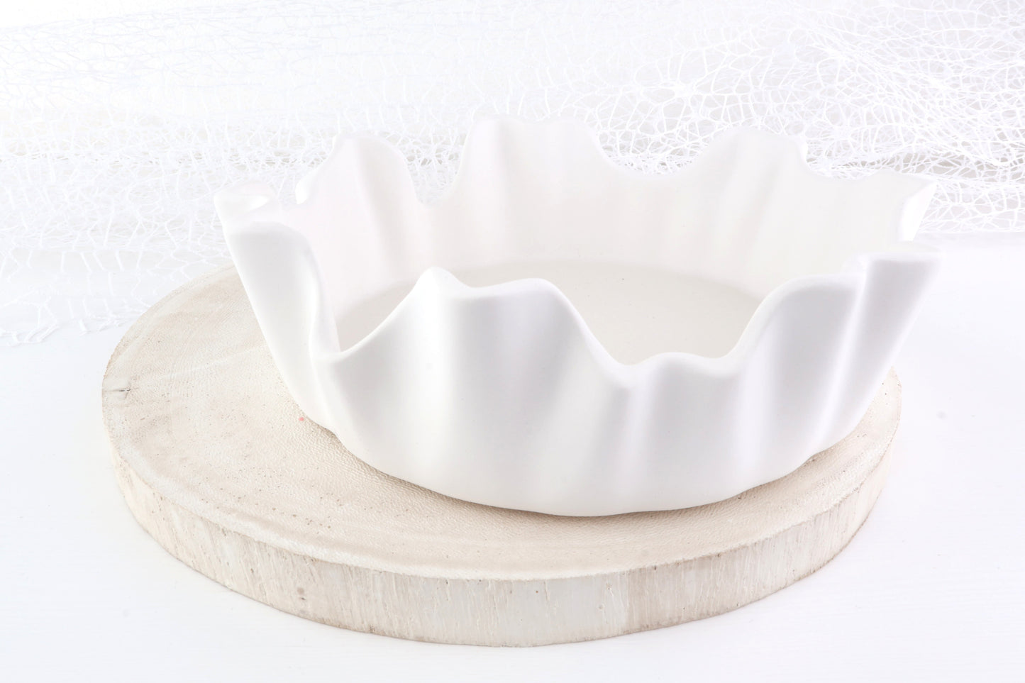 Wellenförmige Schale - modern, aus Keramik, matt, versiegelt, 205/64 mm