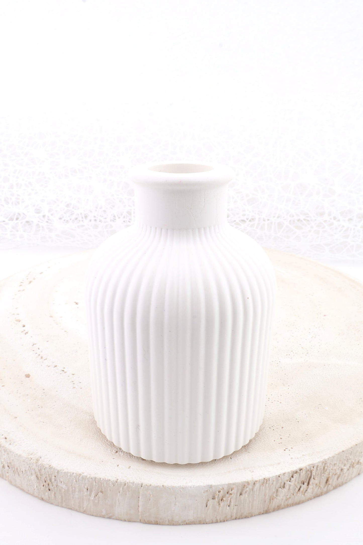 Geriffelte Vase, aus Keramik, matt, versiegelt, 70/96 mm