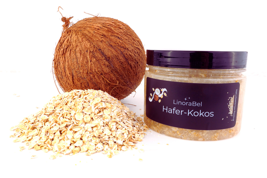 Hafer-Kokos Body Peeling im Behälter, naturfarbene körnige Textur, Kokosnuss und Haferflocken, 100% Bio, vegan.